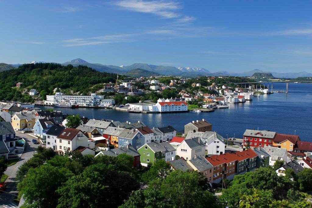 Thon Hotel Kristiansund Exterior foto